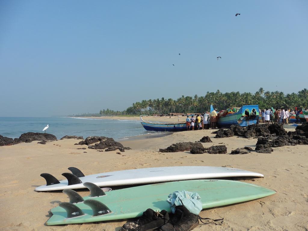 Mk Gardens Surf & Yoga House Varkala Exterior photo