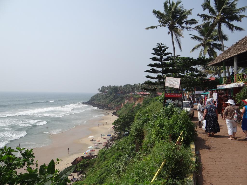 Mk Gardens Surf & Yoga House Varkala Room photo