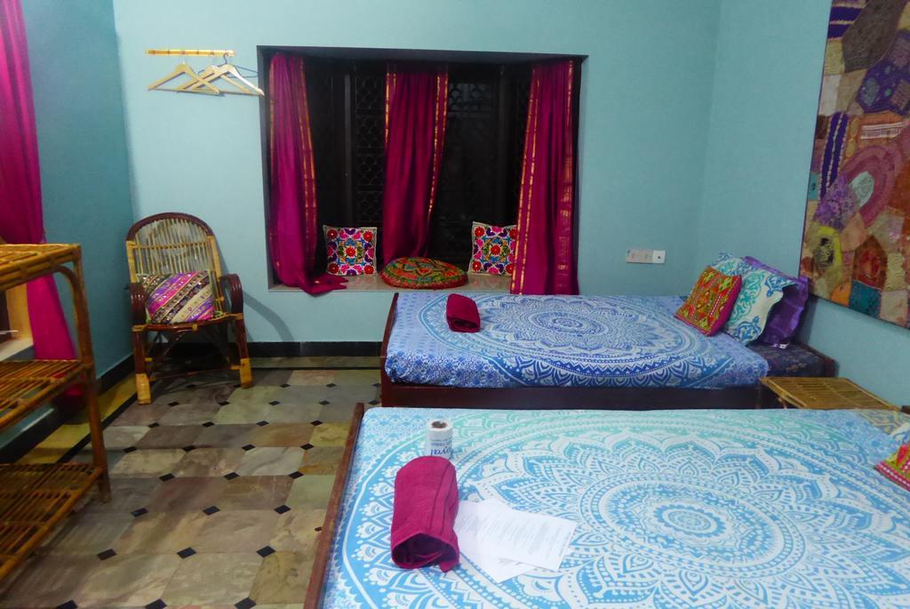 Mk Gardens Surf & Yoga House Varkala Exterior photo